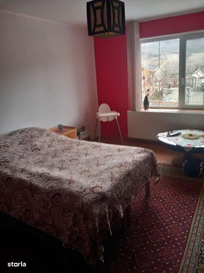 Casa cu etaj,cu garaj, mobilata, utilata, imediat ocupabila Campenita - 9