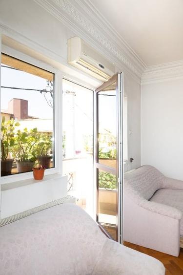 Se vinde impresionanta vila cu 10 camere plus teren in centru Ploiești - 16