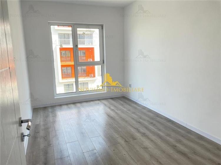 APARTAMENT CU 3 CAMERE IN ZONA SEMICENTRALA - 9