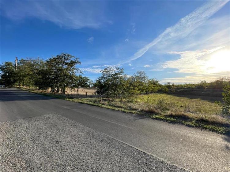 Teren de vanzare in localitatea Somova- judetul Tulcea - 6