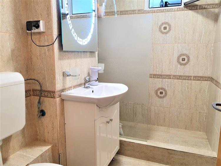 Apartament 3 camere semidec. Titan - 2 balcoane -8 minute metrou- Parcul Titanii - 5