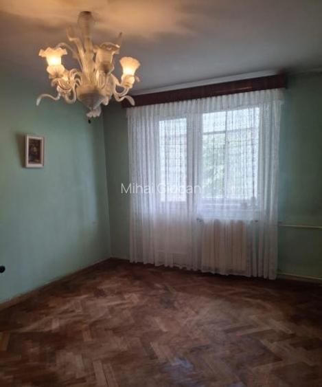 2 camere Semidecomandat , Abator , Et.3/4 ,49mp , necesita renovare