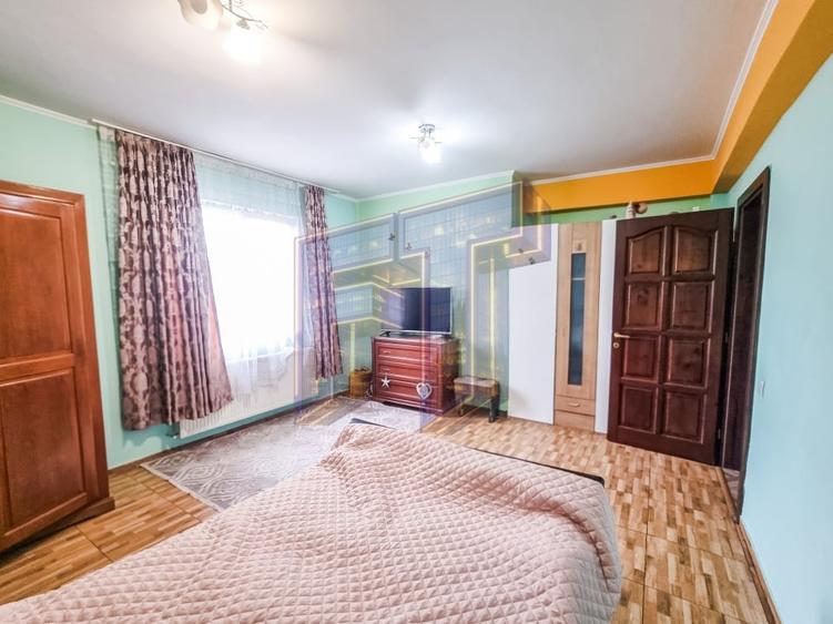 Casa 10 camere Andronache, S+P+1+M, potrivită pentru Clinică, Scoală, Azil - 8