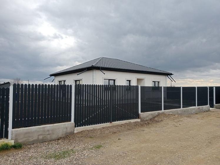 Casa de vanzare in Horia - 7
