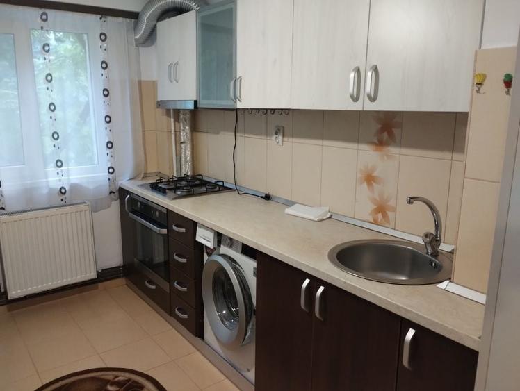 Apartament cu 2 camere decomandat în Geamăna