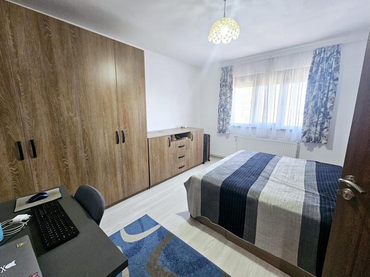 Casa Modernă, curte cu foișor-Mogoșoaia,  Șos. Bucuresti-Targoviste - 10