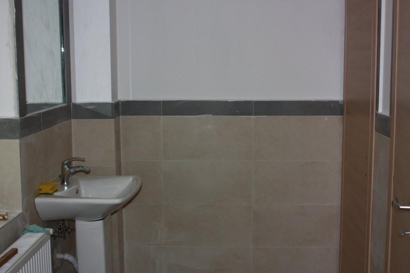 Vanzare imobil birouri pretabil investitie, inchiriata integral - 27