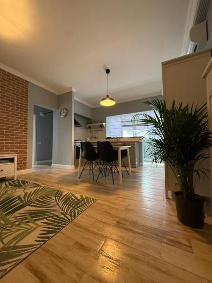 Apartament 3 camere - de vanzare - Dumbravita - 1