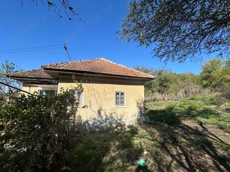 Vand casa+teren 3700mp Butoiesti MH - 6