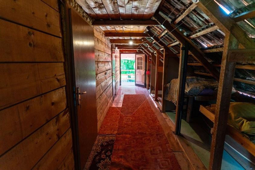 Casă / Vilă cu 10 camere amplasate in 2 corpuri de cladire de vanzare - 28