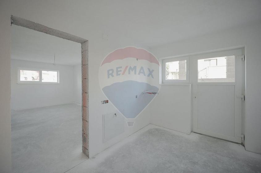 Casa noua cu 3 Dormitoare, de Vanzare, zona Iosia - 10