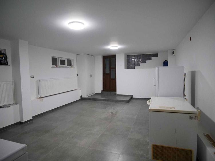 Casa de vanzare, Suceava, 257 mp, P+I+M+demisol - 5