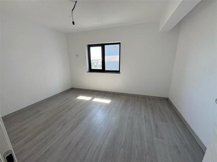 Vila P+1 de vanzare in Cartier Doctor Carnabel (toate utilitatile) - 11