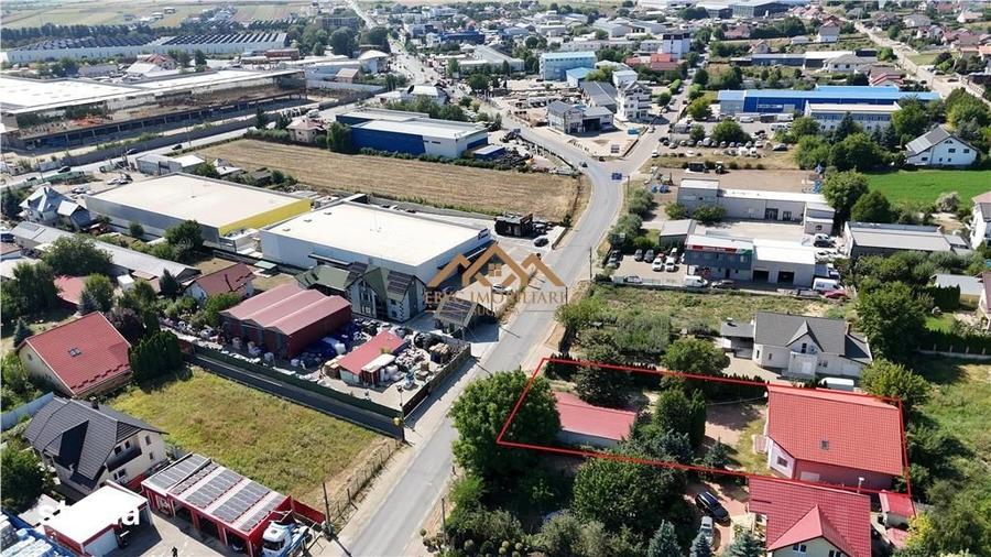 Casă cu 4 camere cu Teren 1000 Mp în Șcheia