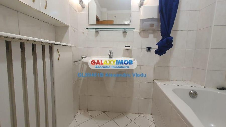 Vanzare apartament 4 camere -  Victoriei Str. Occidentului - 18
