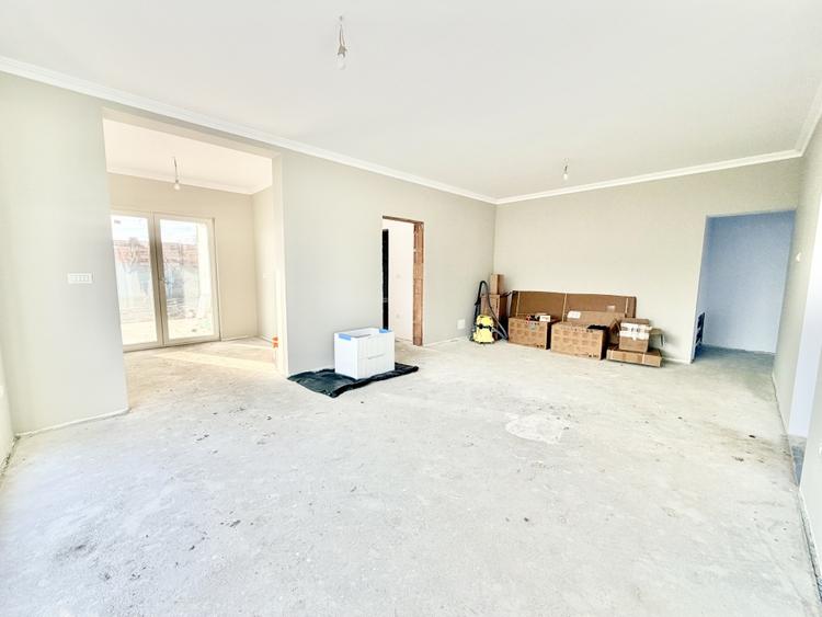 Duplex despartit prin camera tehnica - 81 mp - Mosnita Noua - 6