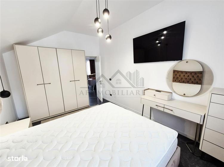 Apartament cu 3 camere semidecomandat în Frumoasa