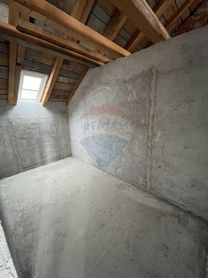 Casa de vanzare in Campulung la pret de apartament. - 17