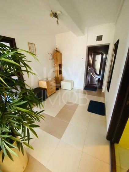 Apartament de inchiriat 3 camere, balcon, garaj, Zona Sub Arini - 11