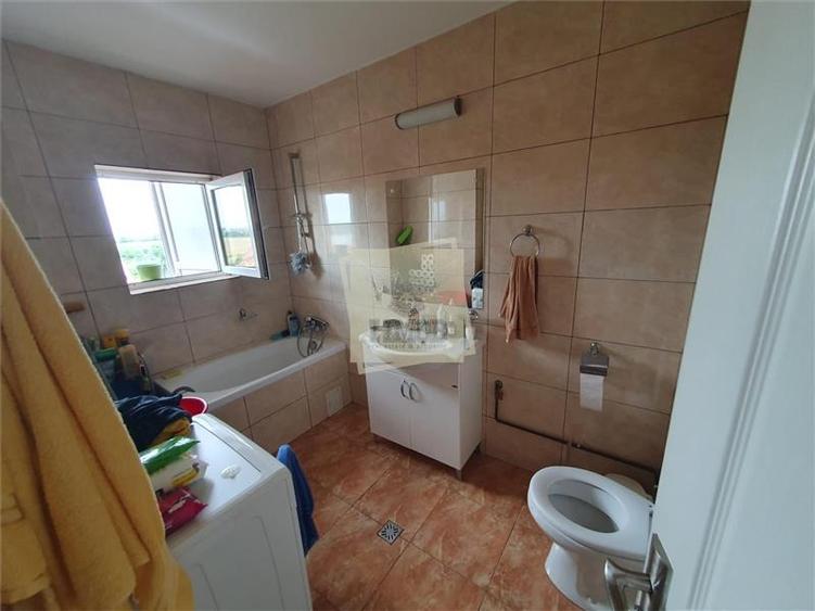 Garsoniera spatioasa 37 mpu  etaj 1 cu balcon  Strand - 4