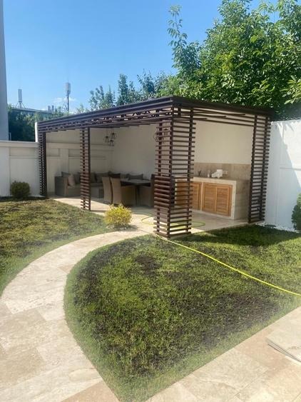 Mamaia Nord - Vila tip duplex P+2 , pe partea marii , la doi pasi de plaja - 3