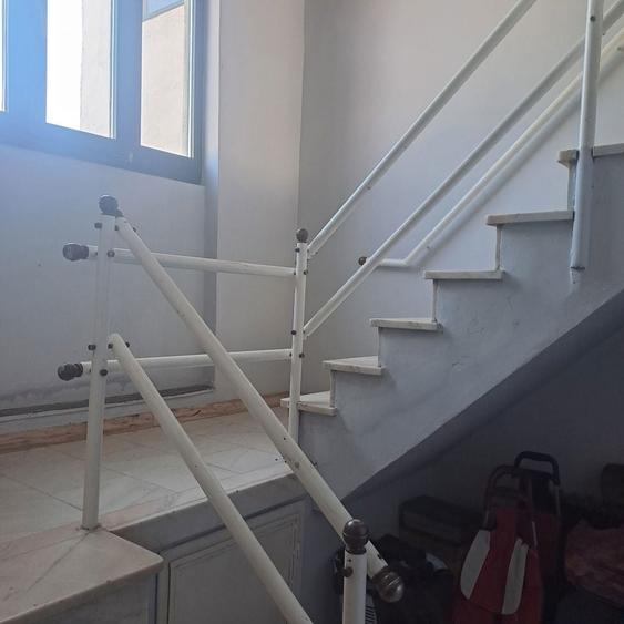 Casă cu 8 camere cu Teren 700 Mp în Semicentral