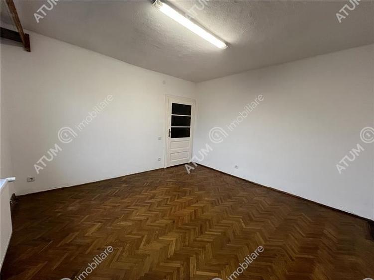 Casa 3 camere cu 2 pivnite si teren de 242 mp zona Calea Dumbravii - 12