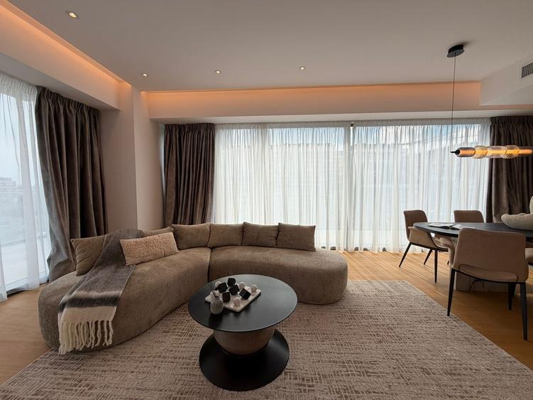 4 camere lux One Floreasca Towers, Sky Tower, Promenada - 1