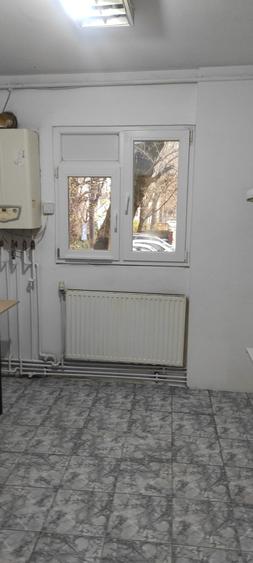 Inchiriere 3 camere,5 minute metrou Piata Sudului, centrala termica, 2 bai - 1