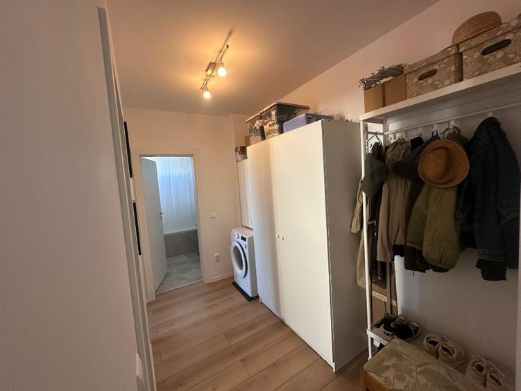 Apartament cu 2 camere decomandat, mobilat în Turnișor