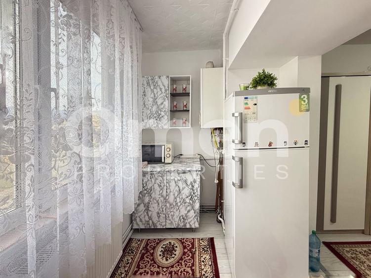 Apartament 2 camere decomandat etaj 3 - zona Lidl Hotvon - 5