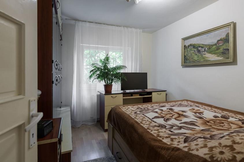 Apartament 4 camere, etaj 2, str. Castanilor, garaj de beton. - 21
