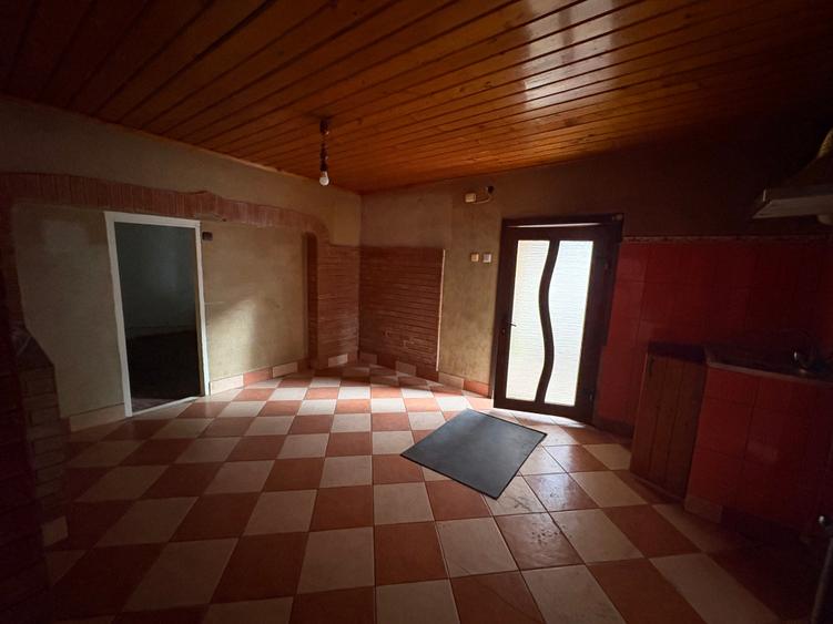 Casa de vânzare - Constanta - 6 CAMERE-147 mp. totali ( fără curtea interioară) - 7