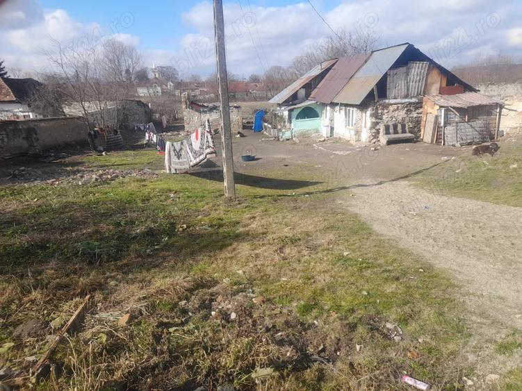 Casa de vanzare in sercaia jud brasov detali la telefon - 2