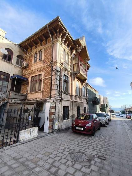 Apartament Peninsula aproape de plaja, intrare separata, 105 mp, dec. - 1