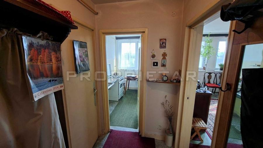 Apartament cu 2 camere semidecomandat în Apusului