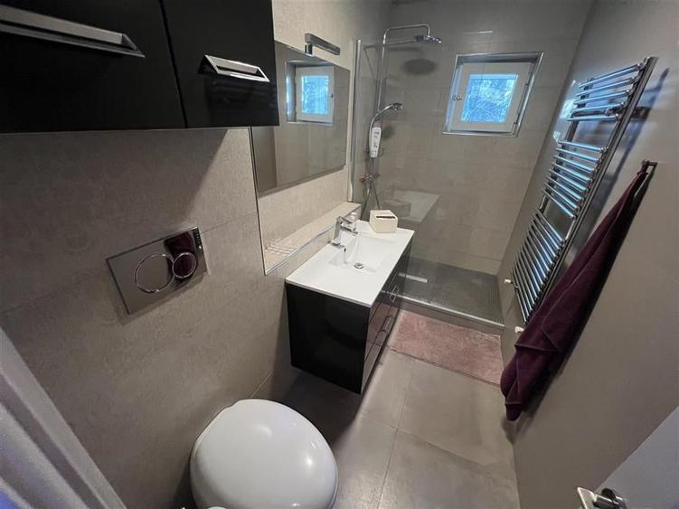 Ap 4 camere,renovat,3 AC, centrala, mobilat si utilat, Petre Liciu - 15