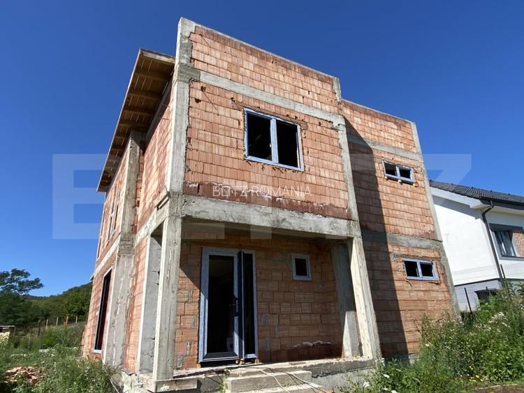 Ansamblu privat case individuale: 120 mp util, 600 mp teren, Baciu