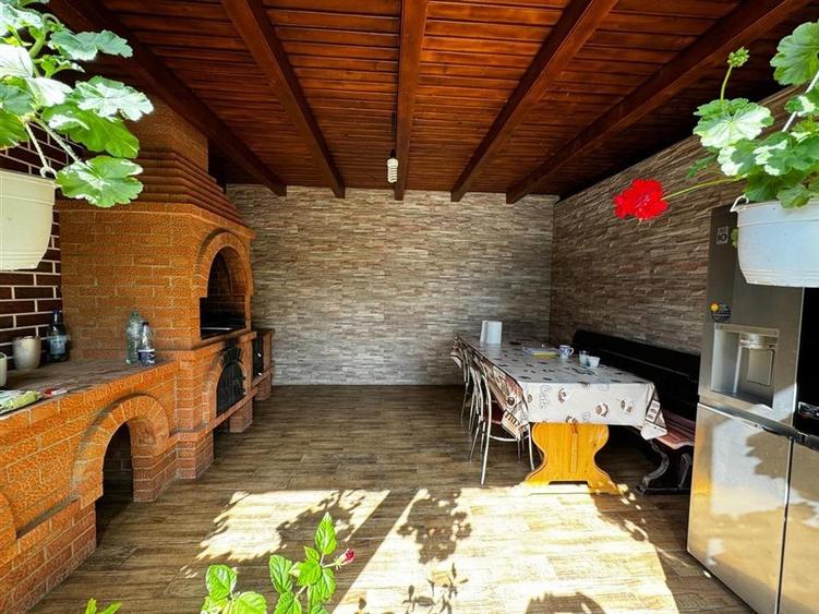 CASA DE VANZARE ZONA MONTANA - 10