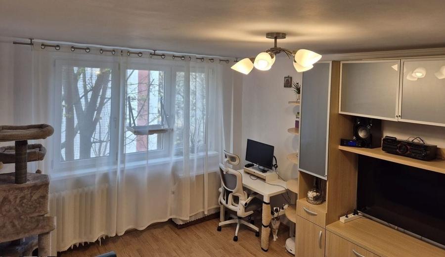Apartament cu 4 camere în Brâncoveanu