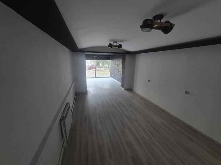 Spatiu Comercial zona Alexandru cel Bun - 10