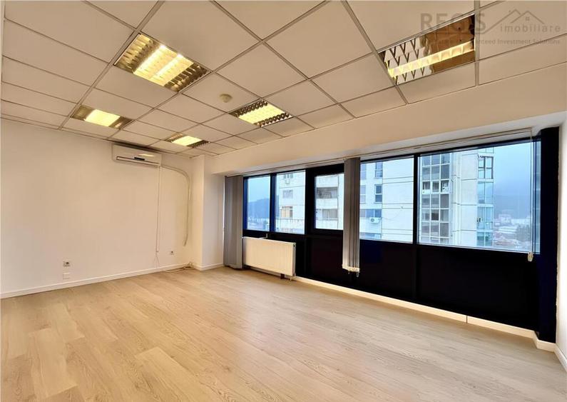 Etaje Renovate in Centrul Civic pentru Birouri de Inchiriat - 10