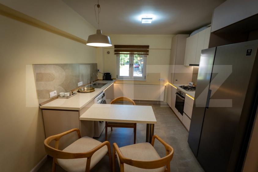 Apartament cu 2 camere decomandat în Central