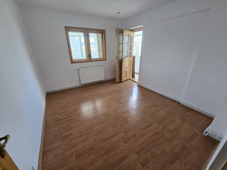 Dacia 3 camere decomandat cod oferta: 158648 - 2