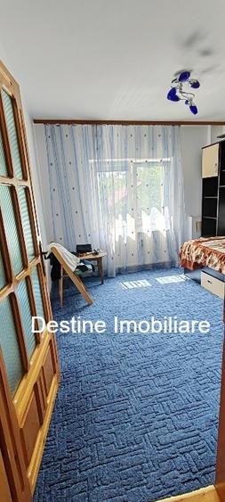 Apartament  3 camere de vanzare nedecomandat - 6