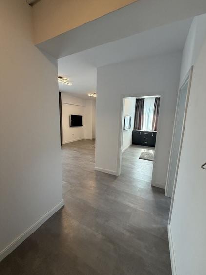 Apartament cu 2 camere decomandat în Calea Severinului