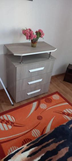 Inchiriez apartament 3 camere - 1