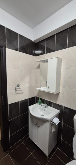 Inchiriez garsoniera in Militari Residence - 1