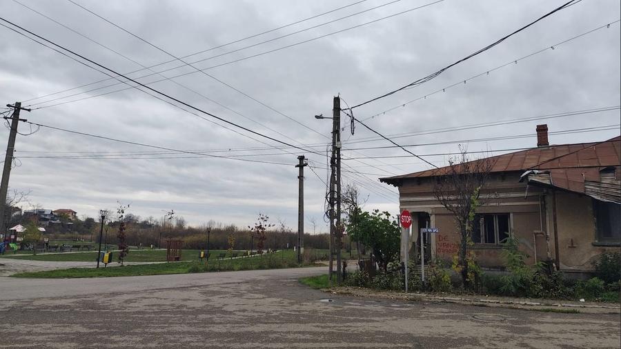 Baicoi Central 1613 mp Parc Petrom - 6