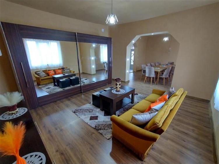 Racasdia, Casa Moderna, 174MP cu Teren 1104MP, Pret Negociabil - 2